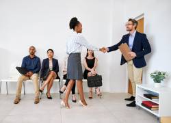 Vacantes laborales en importantes empresas de Ecuador.