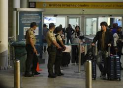 El hecho ocurrió cerca de las 18:00 en la salida de la zona de arribos internacionales.