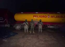 En Daule se incautó un tanquero que era usado para extraer combustible del poliducto.