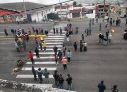 Los manifestantes exigen la derogatoria de los decretos 1054, 1158 y 1183.