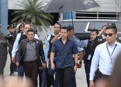 Fotografía de Noboa tomada este 8 de mayo, durante su arribo al Cuartel Modelo de Guayaquil para participar en un evento de premiación de policías.