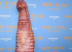 La modelo, que tardó más de 10 horas en completar su transformación, ha organizado en Nueva York su tradicional fiesta anual tras dos años de parón por la pandemia.