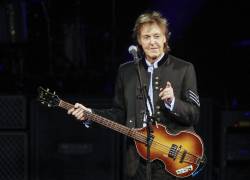 Sir Paul McCartney en concierto durante su One on One tour, en el Hollywood Casino Amphitheatre, 2017, Tinley Park, Illinois. (Kamil Krzaczynski / AFP)