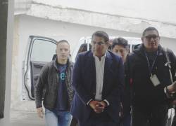 Fotografía de Díaz Asque asistiendo a la audiencia de formulación de cargos en su contra.