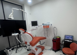 La clínica quedó clausurada por no contar con permisos para ofrecer servicios de rayos X.