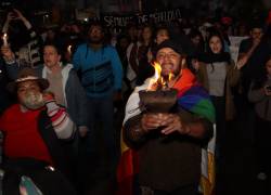 Grupos sociales y gestores culturales, en una marcha pacífica en el centro norte deQuito.