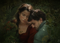 Jessie Buckley y Paul Mescal interpretan a Agnes y William Shakespeare, respectivamente.