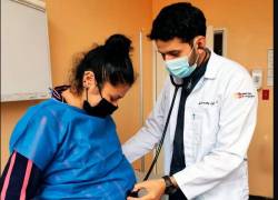 Este grupo poblacional podrá recibir cualquiera de las vacunas disponibles en el país: Pfizer, AstraZeneca o Sinovac.