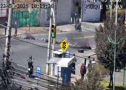 Varias vías cerradas al inicio del feriado.