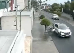 Ciclista fue atropellado en el norte de Quito.