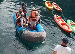 Fotografía del rescate compartida por la Armada de Ecuador.