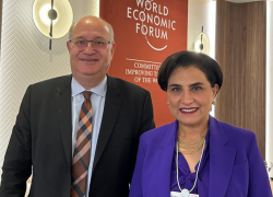 La Canciller Gabriela Sommerfeld y el presidente del Banco Interamericano de Desarrollo (BID), Ilan Goldfajn.