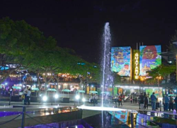 La Plaza Guayarte fue inaugurada a finales del 2018 y se encuentra en medio de dos de las universidades más grandes de la ciudad portuaria.