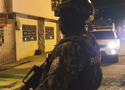 Fotografía de uno de los efectivos desplegados en Esmeraldas.