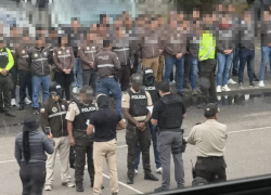 Policías robaban casas con supuestos allanamientos.
