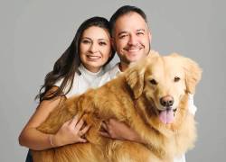 Fotografía de Luis Alarcón con su esposa.