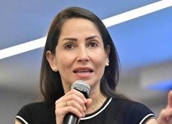 Luisa González confirma que buscará la Prefectura de Manabí, sin revelar el movimiento que la impulsará