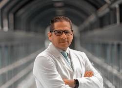 Daniel Noboa cambia nuevamente al ministro de Salud: Juan Carlos Aveiga asume el cargo