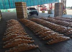 Cargamento de droga incautado en Puerto Bolívar, Machala.
