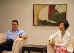 Daniel Noboa y Grace Fu, ministra de Sostenibilidad y Medio Ambiente de Singapur.