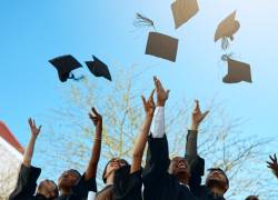 Los asesorías están dirigidos para programas de pregrado, maestría y doctorado.