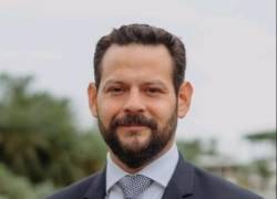 ¿Quién es Germán Lynch Navarro, el nuevo Director General del IESS?