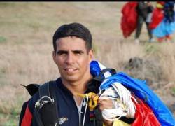 Instructor de paracaidismo muere tras realizar actividad extrema en una playa de Manta