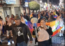 Marcha en Otavalo tras triunfo del 'No'