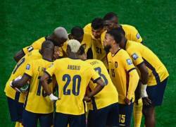 Selección Ecuador reunida antes de disputar un partido.
