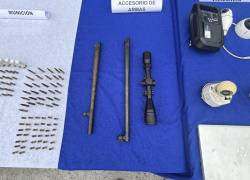 Una mira telescópica fue encontrada en un allanamiento en Guayaquil.