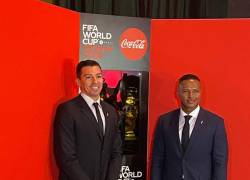 Lúcio y Antonio Valencia presentan la Copa del Mundo en Quito