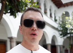 El presidente Noboa aparece en el video grabado en la sede del Palacio de Carondelet. Foto: captura de video