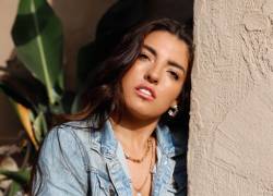 En la película NO CTRL Michelle dirige y actúa en siete historias distintas acerca de la inteligencia artificial.