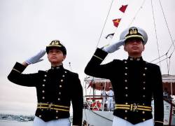 La convocatoria está dirigida a profesionales ecuatorianos interesados en incorporarse a la institución.