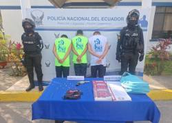 Se decomisó un arma de fuego, tipo revólver calibre 38 milímetros, junto con 10 municiones sin percutir.