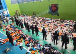 Más de 1.800 militares y policías ingresan a los pabellones de la cárcel de Cotopaxi
