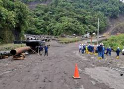 Ecuador suspendió el viernes el bombeo de petroleo a través del estatal Sistema de Oleoducto Transecuatoriano (SOTE) debido a que la erosión regresiva del río Quijos (Coca).