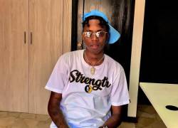 Fotografía del artista esmeraldeño, Magnus R Troy.