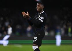 Caicedo arrancó de titular y disputó todo el encuentro.