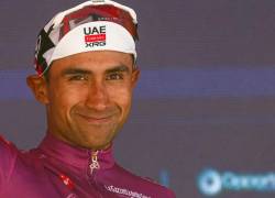 Jhonathan Narváez, líder de la maglia ciclamino en la Etapa 14 del Giro de Italia 2026.