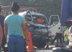 Siniestro de tránsito en el kilómetro 19,5, en sentido Ceibos–Chongón.