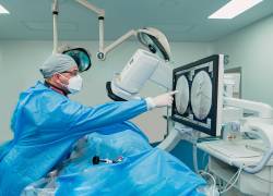 La implementación de la sala de cateterismo y hemodinámica del Hospital Clínica San Agustín, requirió de equipamiento de alta gama, un equipo médico de especialistas en todas las sub áreas de cardiología.