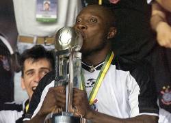 Rincón se abrió paso en el balompié colombiano a finales de los ochenta en el capitalino Santa Fe y luego en el América de Cali.