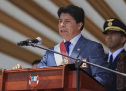 Pedro Castillo disuelve el Congreso, decreta Gobierno de emergencia y toque de queda en Perú