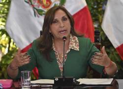 Investigan por genocidio a presidenta de Perú, tras protestas que dejan 40 muertos