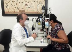 La Oftalmoclínica Navarrete Borja, ha renovado el set de diagnóstico, con la adquisición de un equipo Pentacam, que permite a su staff ser muy precisos en el cálculo de lente tórico para astigmatismo, así como en otros procesos