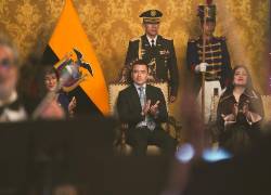 En el decreto, Noboa prohíbe la participación de funcionarios en la venta de bienes del Estado.