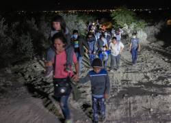 Tras el acceso del demócrata Joe Biden a la Casa Blanca se ha multiplicado el número de migrantes que intentan cruzar ilegalmente desde México, muchos de ellos menores de edad.