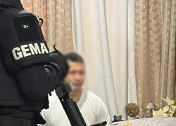 Entre los implicados se encuentran funcionarios y exfuncionarios presuntamente involucrados en el delito de asociación ilícita.