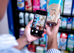 Las nuevas tecnologías de los envases de Tetra Pak permiten conectar y generar nuevas experiencias de consumo, a través de códigos QR.